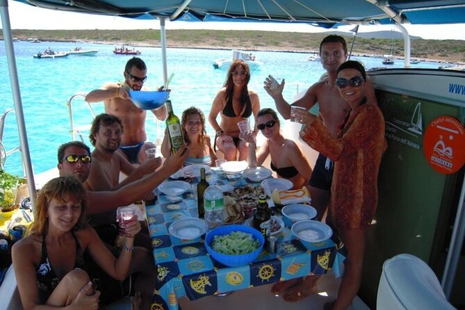 2-Catamaran tour from Cannigione to the Maddalena Archipelago - Food and drinks make the price easier to justify