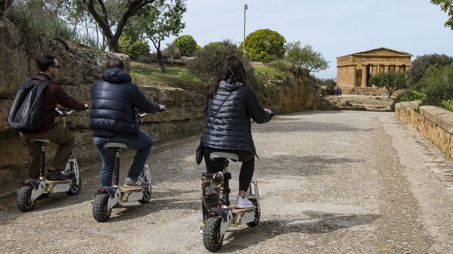Agrigento: Valley of the Temples E-Scooter Tour - The audio guide and the role of the staff