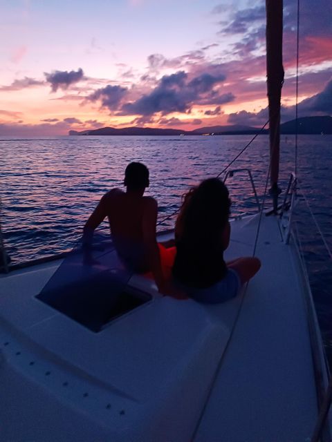 Alghero: Sunset Sailing Aperitif Experience - Andrea sets the tone