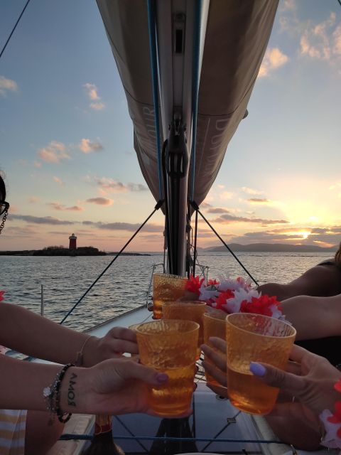Alghero: Sunset Sailing Aperitif Experience - How the two hours fit together