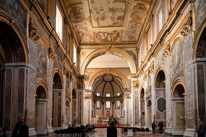 Authentic Naples Street Food Tour With Local Expert Guide - Spaccanapoli and the art of moving through Naples
