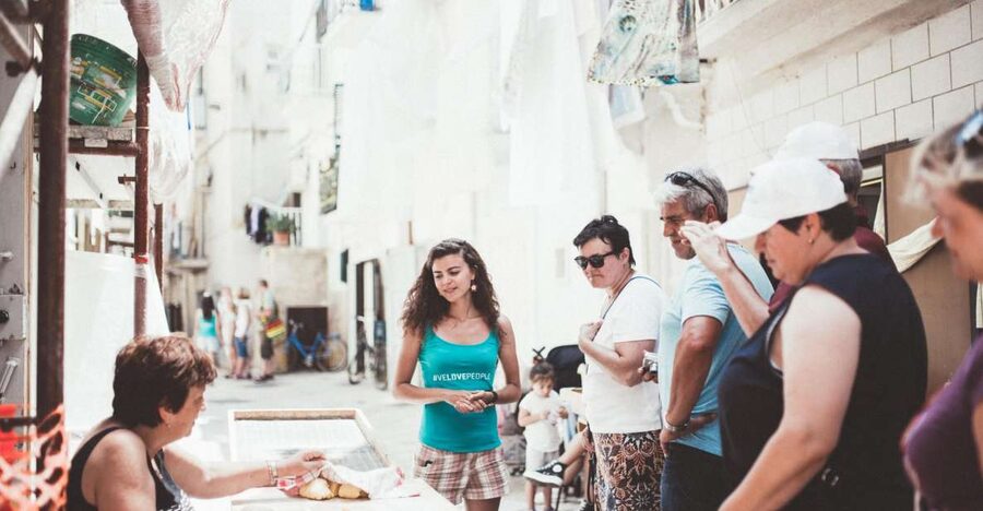 Bari: Guided Walking Tour - Cathedral of Saint Sabinus