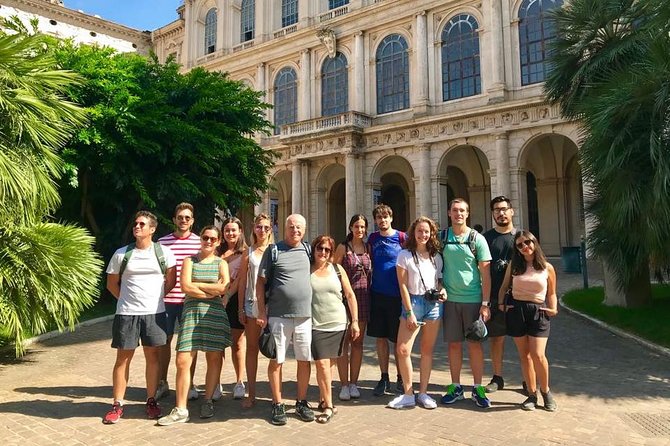 Best of Rome Walking Tour including Trevi Fountain - Trevi Fountain and the coin toss