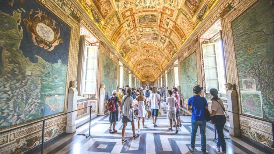Best of the Vatican: Fast Track Highlights - Who should book this Vatican experience