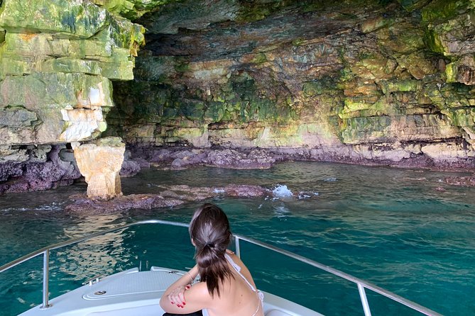 Boat tour of the Polignano a Mare caves with aperitif - Scoglio dell’Eremita and the swimming pause
