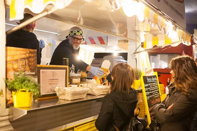 Bologna: Full meal Food Tour with Local Delights by Do Eat Better - Gelato or rice cake at Palazzo Ruini