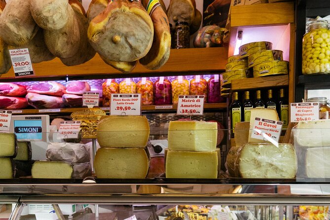Bologna gastronomic experience with a local - The old osteria: cold cuts, cheese, bread, and wine