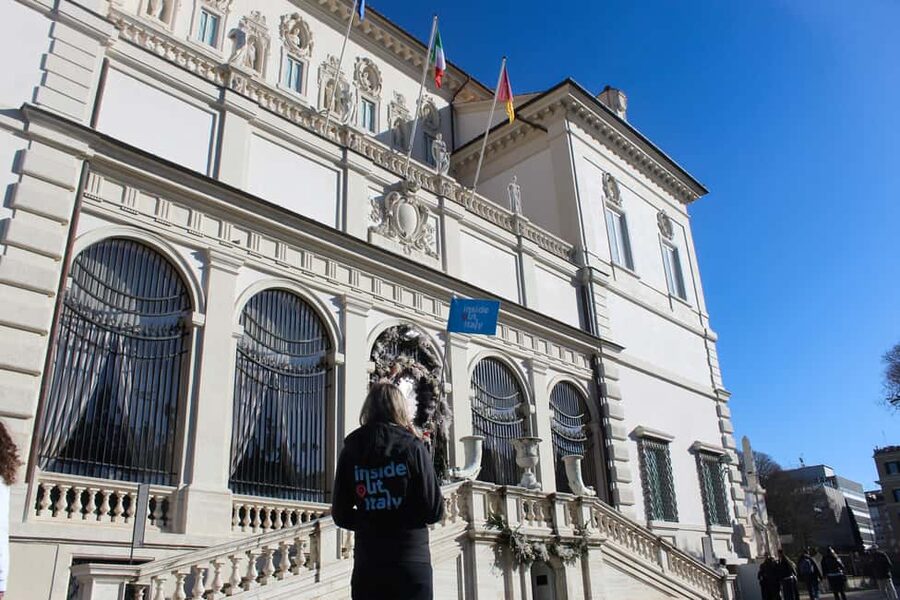Borghese Gallery Guided Tour with priority entrance - The first floor with Caravaggio and Raphael