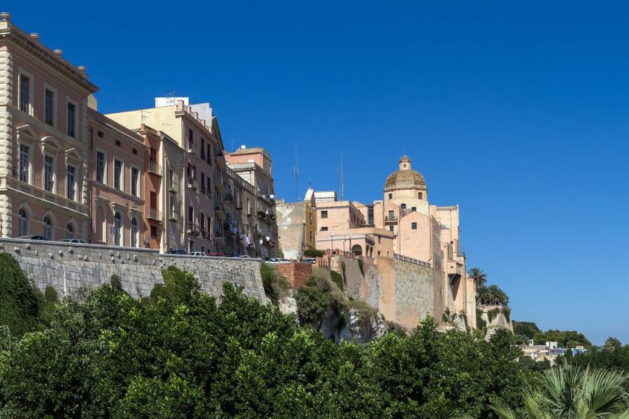 Cagliari: Walking Tour of the Old City - Medieval towers, bastions, and the royal palace