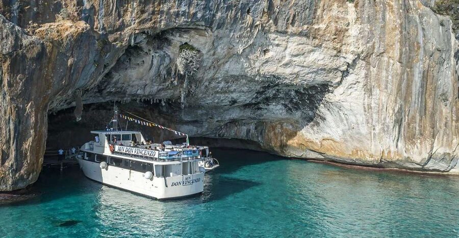 Cala Gonone: Grotta del Bue Marino and Cala Luna Boat Tour - Why Grotta del Bue Marino is worth your time