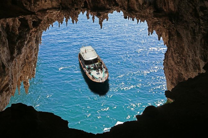 Capri Boat Tour from Sorrento: Swim, Grottos & Light Lunch - What this Capri boat tour is really like