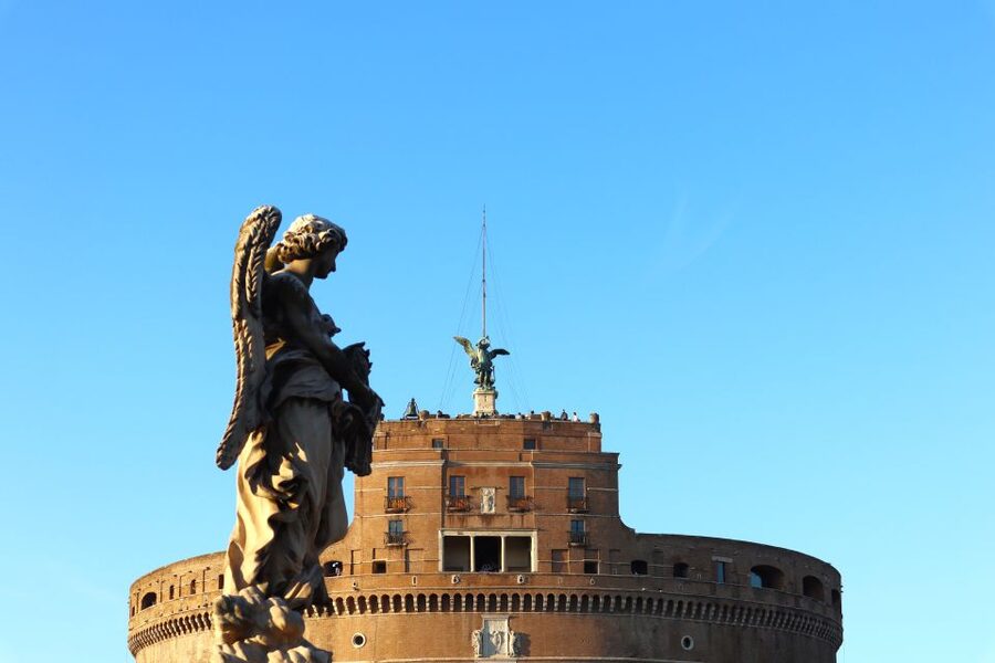 Castel Sant'Angelo Skip-the-Line Entry & Optional Audioguide - Choosing the optional smartphone audio guide