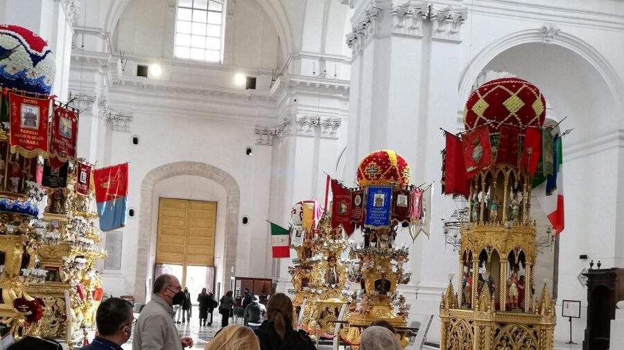 Catania: City Highlights Walking Tour - Via Crociferi and the city’s grand street scenes