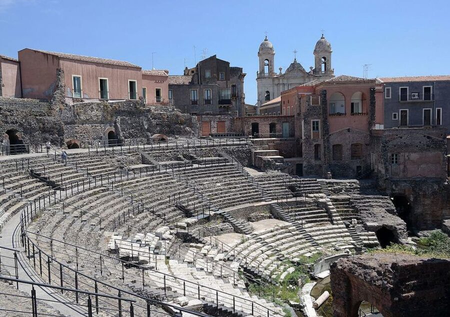 Catania: City Highlights Walking Tour - Piazza dell’Università and the return through central squares