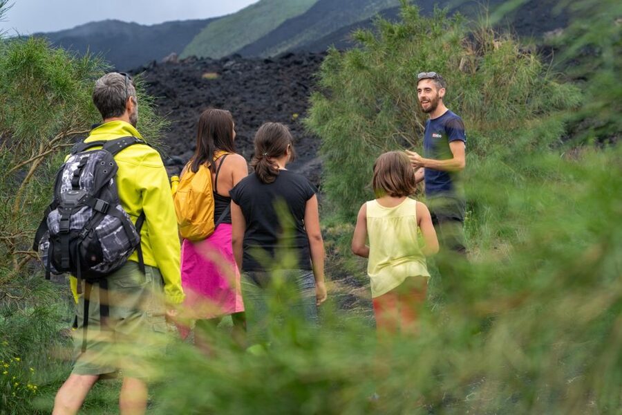 Catania: Etna Nature Tour with Hiking, Cave Visit, & Tasting - The guides make the difference