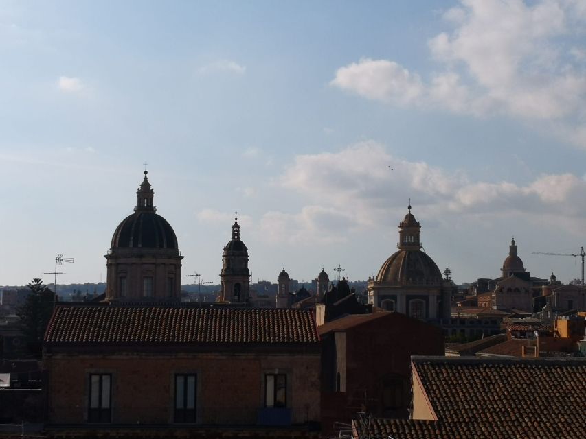 Catania: Heart of the City Guided Walking Tour - Why this short walk helps you read Catania