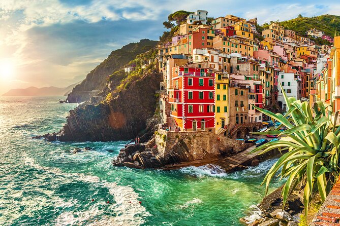 Cinque Terre and Pisa Tower Tour from Florence Semi Private - The train, ferry, and minivan rhythm