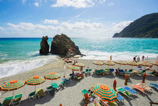 Cinque Terre Hybrid Boat Tour from Monterosso - Corniglia above the cliffs