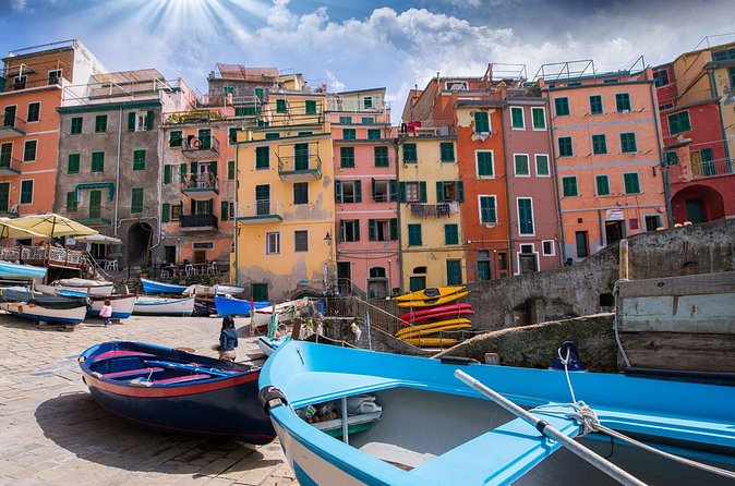 Cinque Terre Small Group or Private Day Tour from Florence - Corniglia and the winter version
