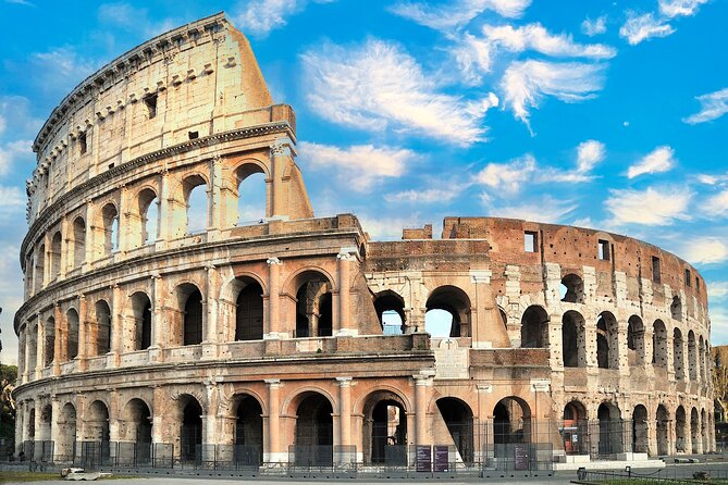 Colosseum, Palatine Hill and Roman Forum with Guided Tour - Reading the Roman Forum with a guide