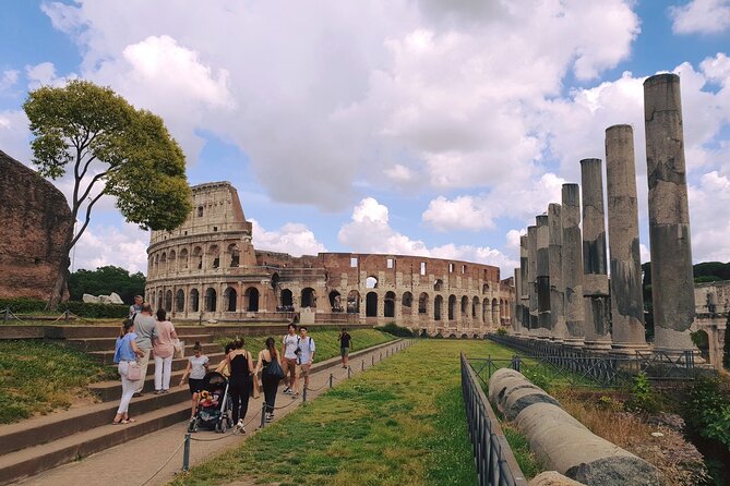 Colosseum, Palatine Hill and Roman Forum with Guided Tour - Time, fitness, and group size