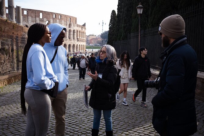 Colosseum, Roman Forum & Palatine Hill Guided Tour - Guides, headsets, and the human side of the visit
