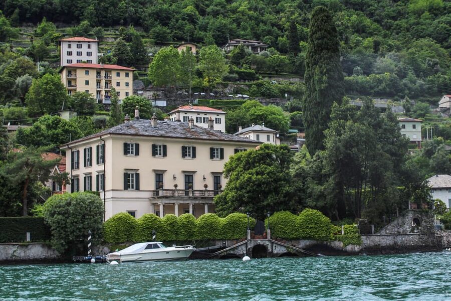 Como: Lake Como Shared Boat Tour - Across the lake to Hotel Sereno and Mandarin Oriental