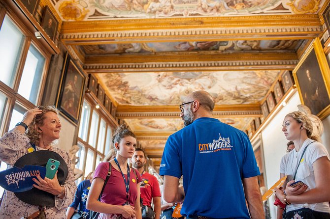 David & Accademia Guided Tour with Time Entry Ticket - What the small group really changes