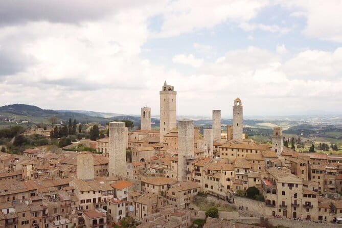 David & Duomo: Accademia & Skip the Line Exclusive Dome Access - Climbing Brunelleschi’s dome