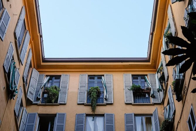 Delicious! Milan's Favorite Food Tour - San Simpliciano and the old Milan behind the snacks