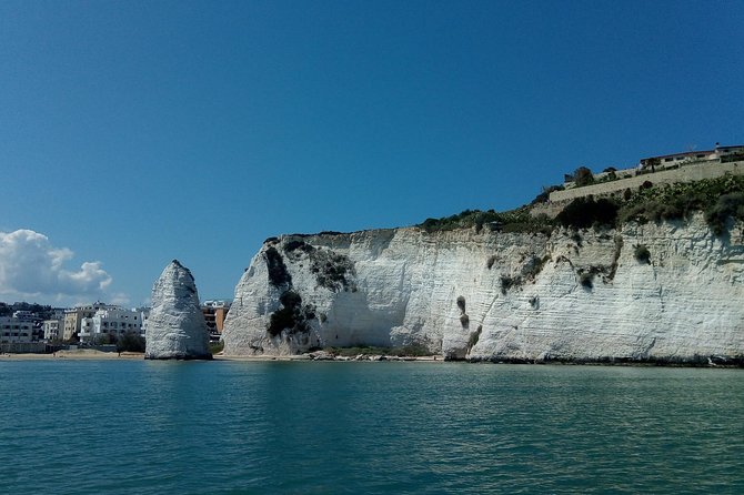 Desirèe experience. Visit of the marine caves of Vieste - Vignanotica Beach Adds Time in the Water