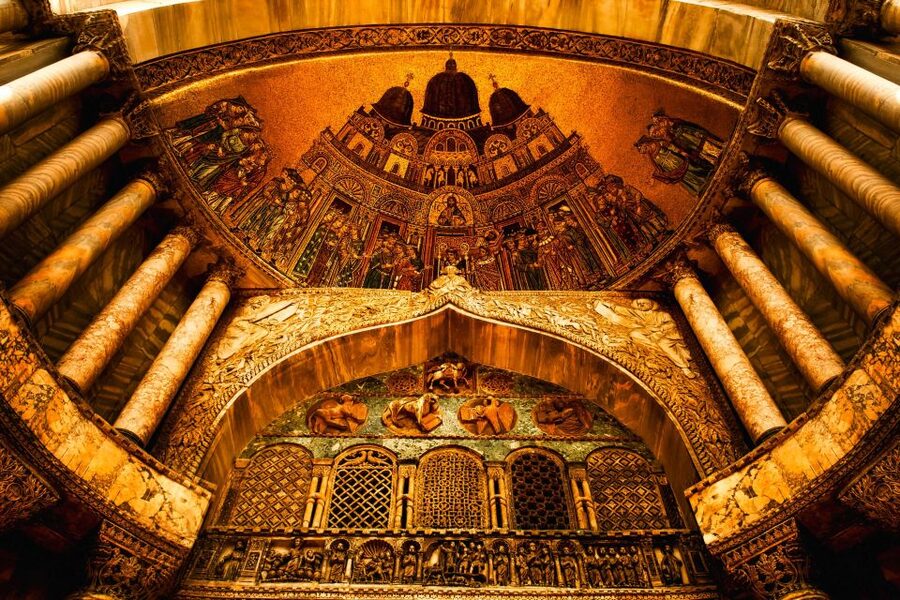 Doge’s Palace & St. Mark’s Basilica Tickets + Tour Options - Who should book this experience?