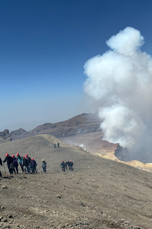 Etna excursion to 3000 mt. with cable-car and jeep 4x4 - Key points to know before climbing Etna