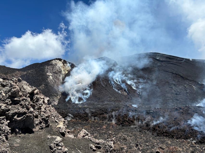 Etna excursion to 3000 mt. with cable-car and jeep 4x4 - The 20-minute cable-car ride to 2,500 metres