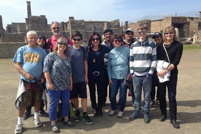 Explore Pompeii Half Day Highlights Tour with Pickup from Naples - Why the guide makes a difference