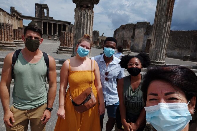 Explore Pompeii Half Day Highlights Tour with Pickup from Naples - A large group can change the experience