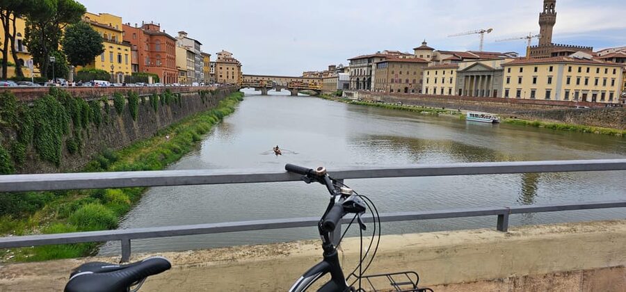 Florence: 2-Hour Guided Bike Tour - Who should book this ride?
