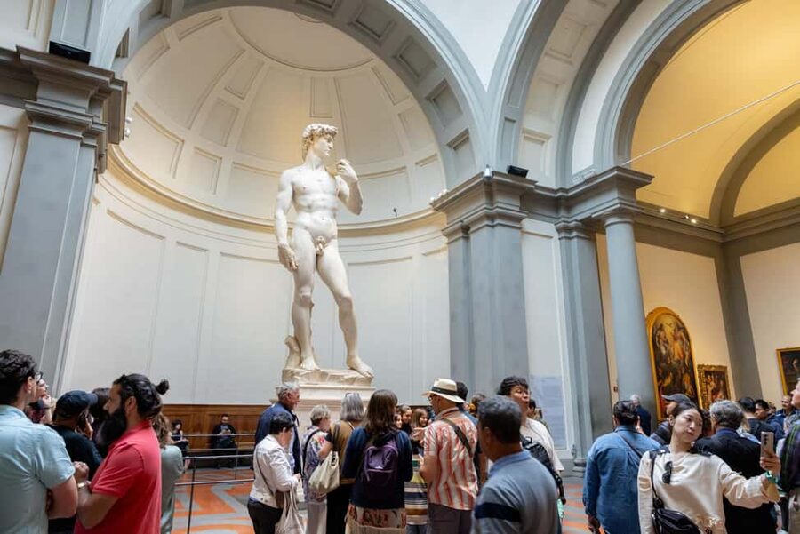 Florence: Accademia Gallery Reserved Entry Ticket - From ticket handoff to the museum entrance
