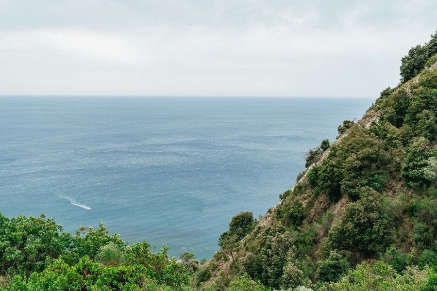 Florence: Cinque Terre Day Trip with Optional Hike - Monterosso Offers the Best Beach Break