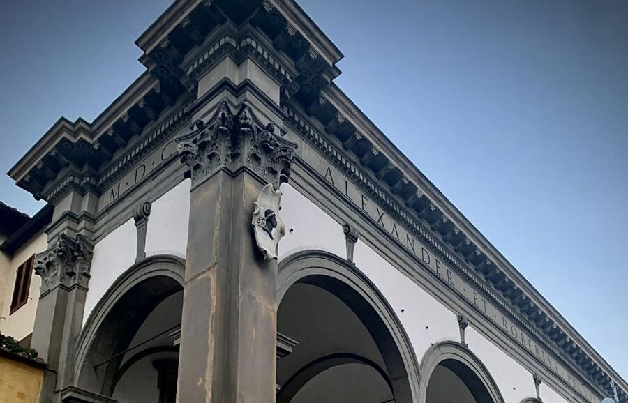 Florence: Dark Mysteries and Legends Guided Walking Tour - Palazzo del Bargello and the criminal past