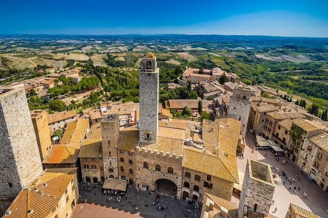 Florence Day Trip: Pisa, San Gimignano and Siena with Lunch - The big Tuscan circuit from Florence