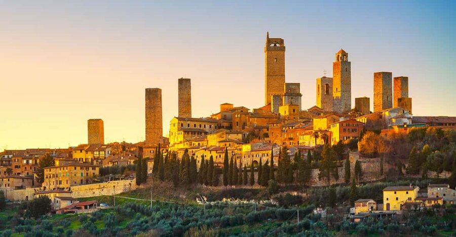 Florence: Day Trip with Free Time in San Gimignano and Siena - The road to Siena