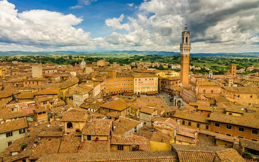 Florence: Day Trip with Free Time in San Gimignano and Siena - The coach ride through Chianti