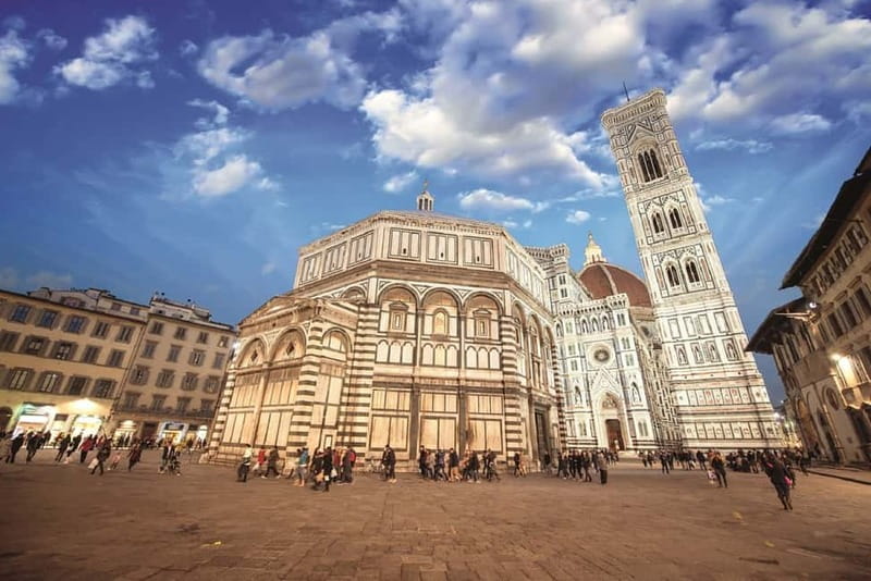 Florence: Duomo Cathedral Small Group Tour - Dress, bags, and practical preparation