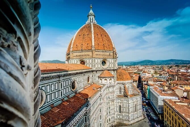 Florence Duomo Cathedral with Host & Audio Guide (Interior Only) - Meeting the host near Florence’s cathedral