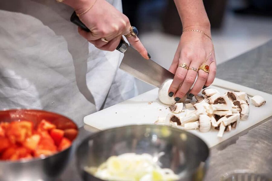 Florence: Handmade Pasta & Dessert Class with Unlimited Wine - Why the group size matters