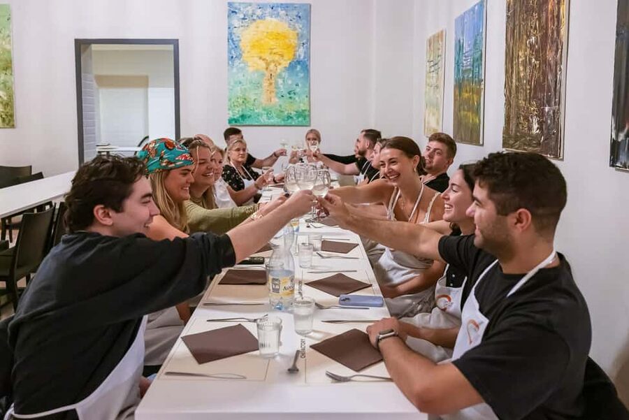 Florence: Handmade Pasta & Dessert Class with Unlimited Wine - Practical timing and planning advice