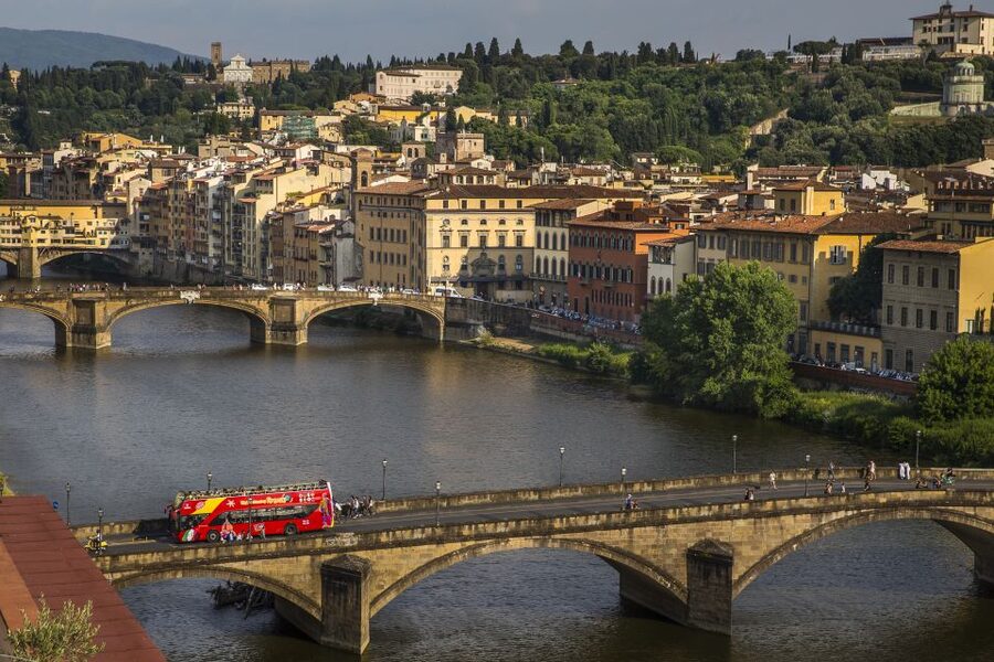 Florence: Hop-on Hop-off Bus Tour: 24, 48 or 72-Hour Ticket - Using the bus as transport around Florence