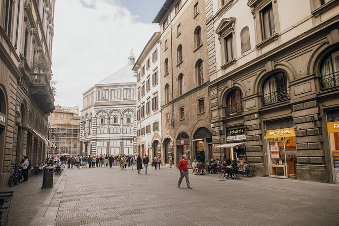 Florence in a Day: Michelangelo's David, Uffizi and Guided City Walking Tour - Piazza della Signoria and Florence’s public art