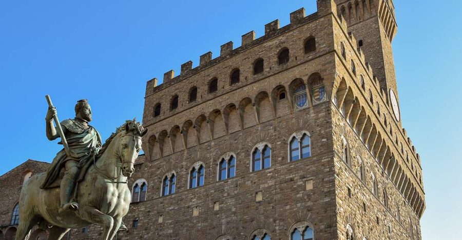 Florence: Mysteries of the Medici Guided Walking Tour - Starting at the My Green Tour office